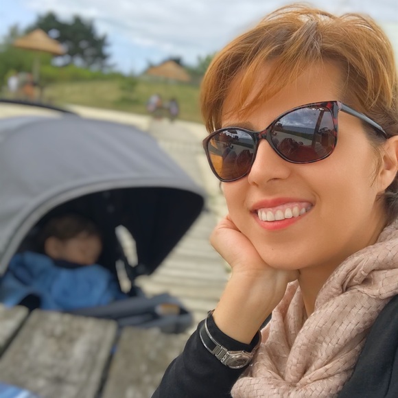 Meet your Posher, Sara - Picture 1 of 1